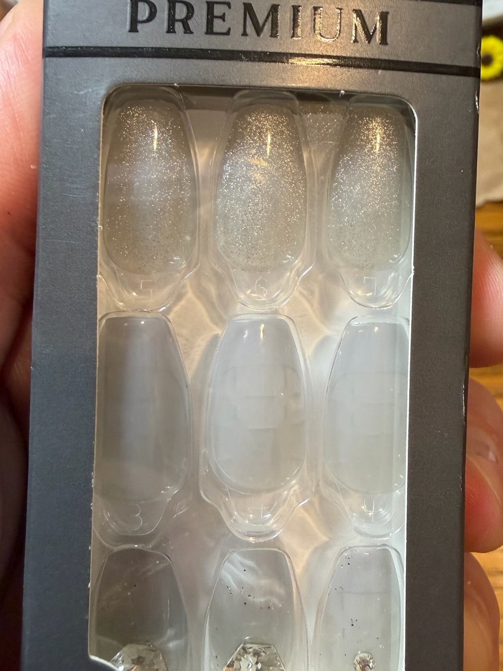 KISS Nail Bundle Coffin - Picture 6 of 6
